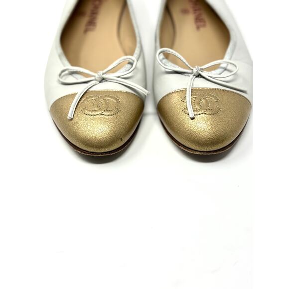 Chanel CC Cap Toe Ballet Flats Classic Kidskin Leather Cream Gold Bow EU 37.5 - Picture 12 of 15